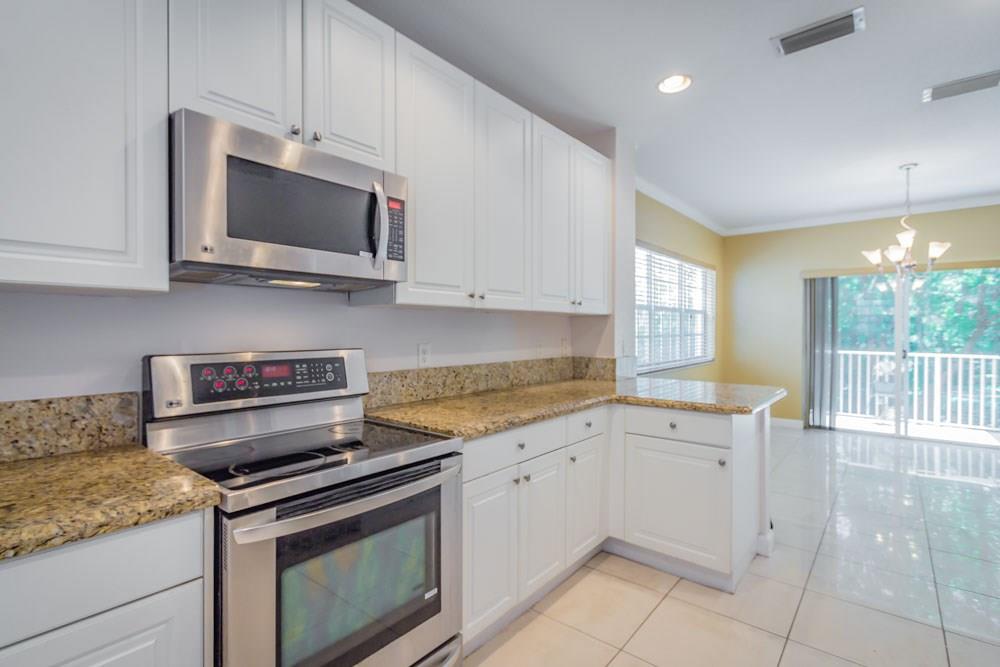 LAKEVIEW WEST 158-44 B TH - Residential