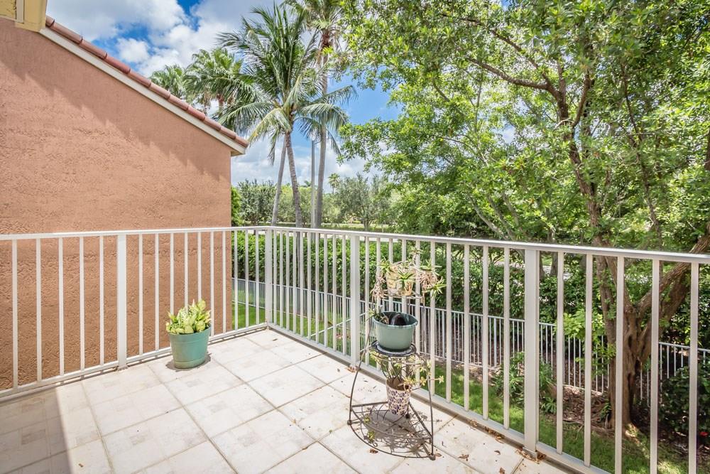 LAKEVIEW WEST 158-44 B TH - Residential