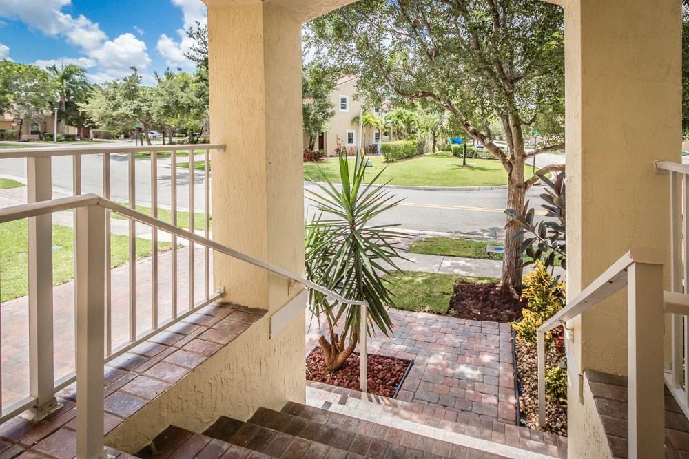 LAKEVIEW WEST 158-44 B TH - Residential