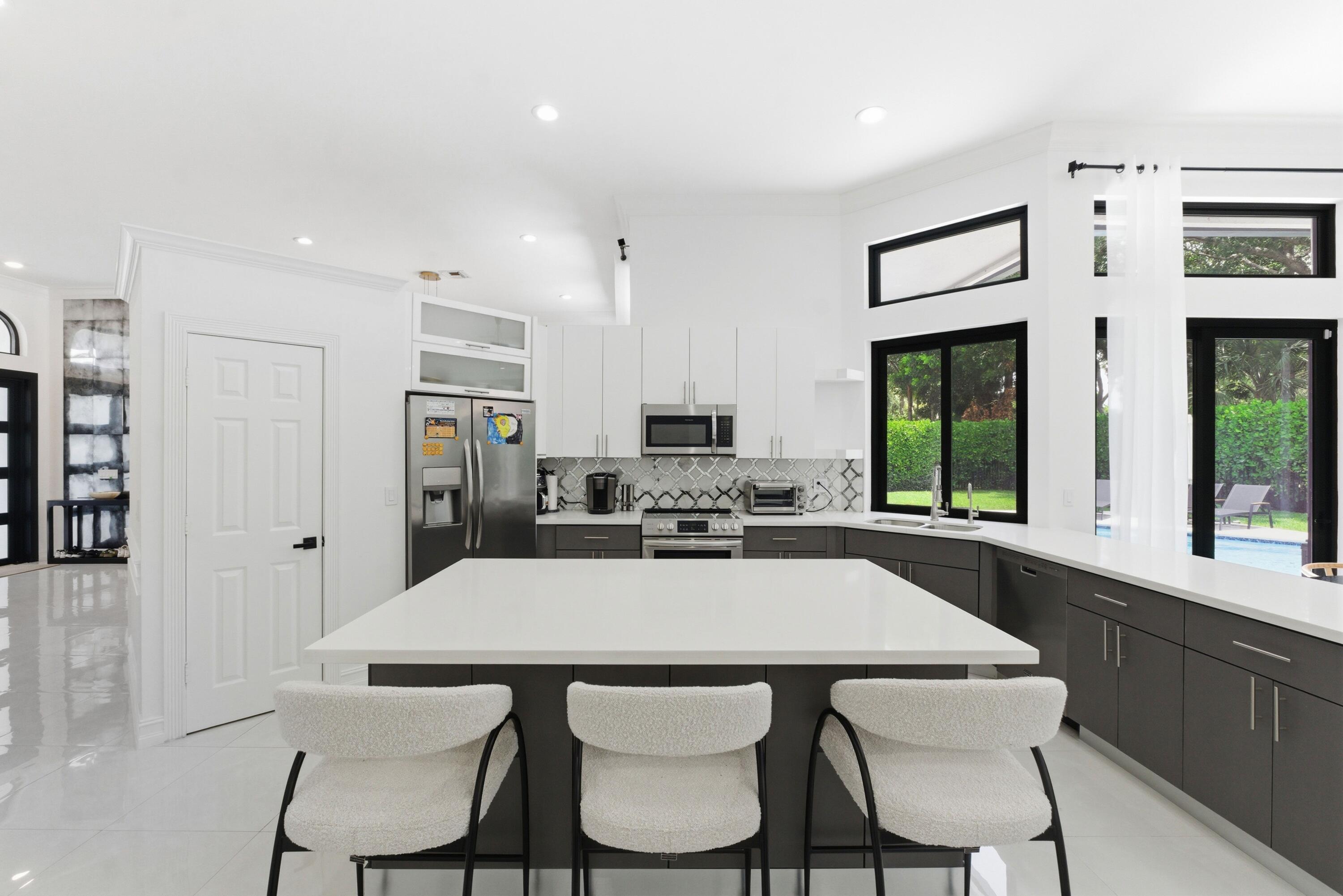 MEADOW RUN WEST - Residential