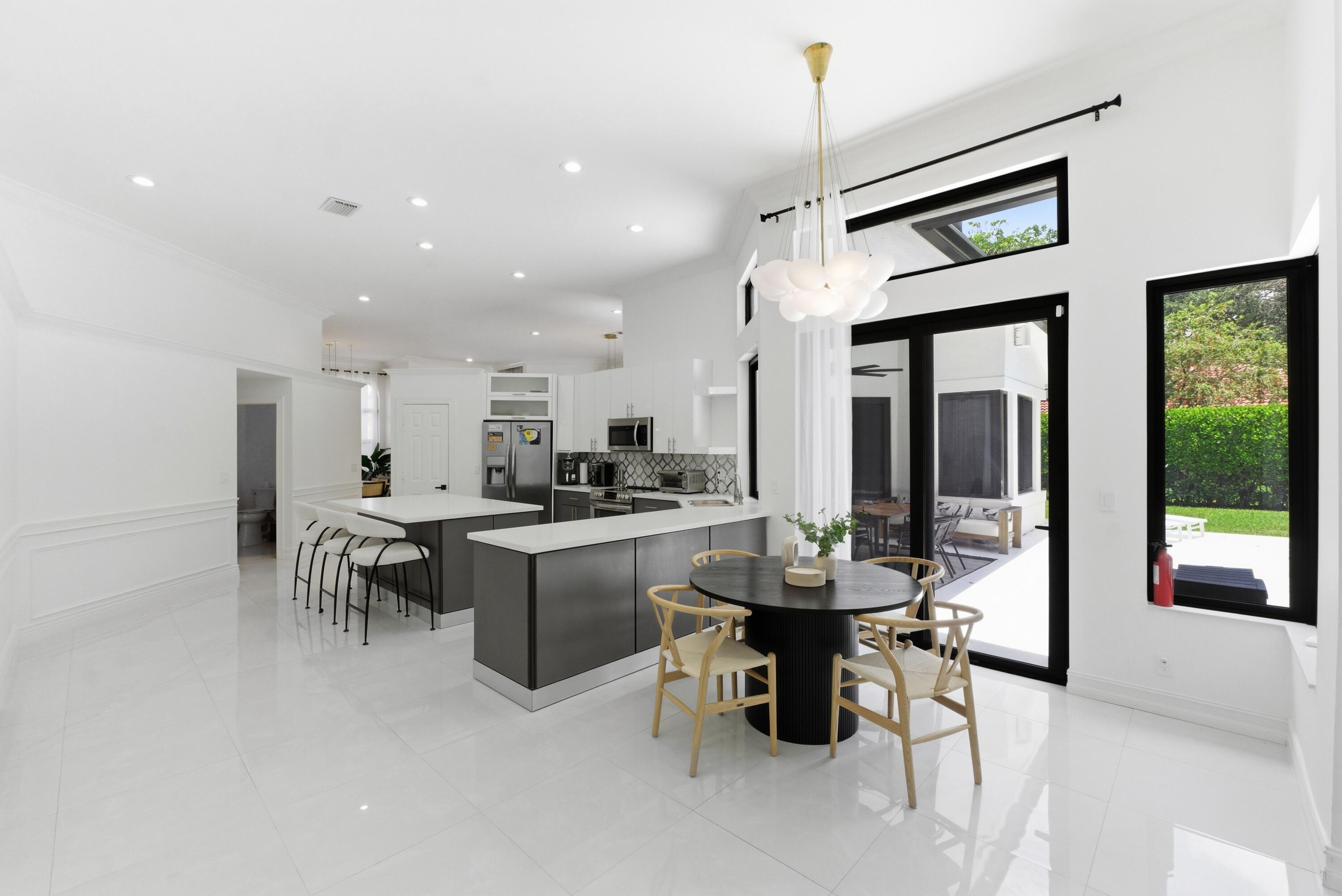 MEADOW RUN WEST - Residential