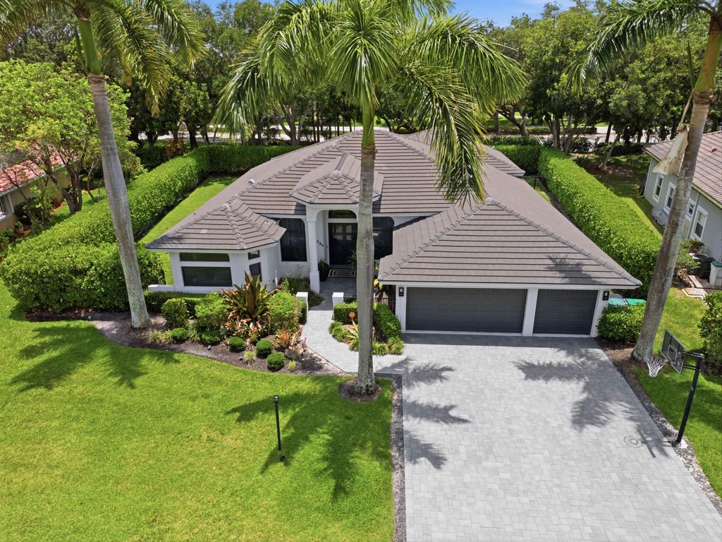 Photo of 10060 NW 62nd Street, Parkland, FL 33076 (MLS # B26035477)
