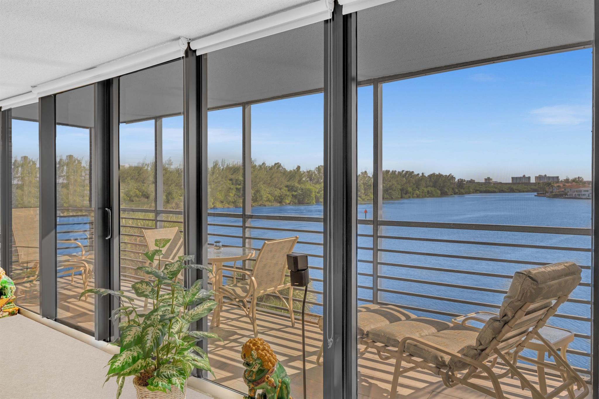 ROGERS EAST CONDO - Residential