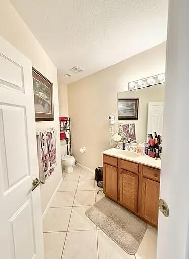 CASTLE PINES CONDOMINIUM - Residential Lease
