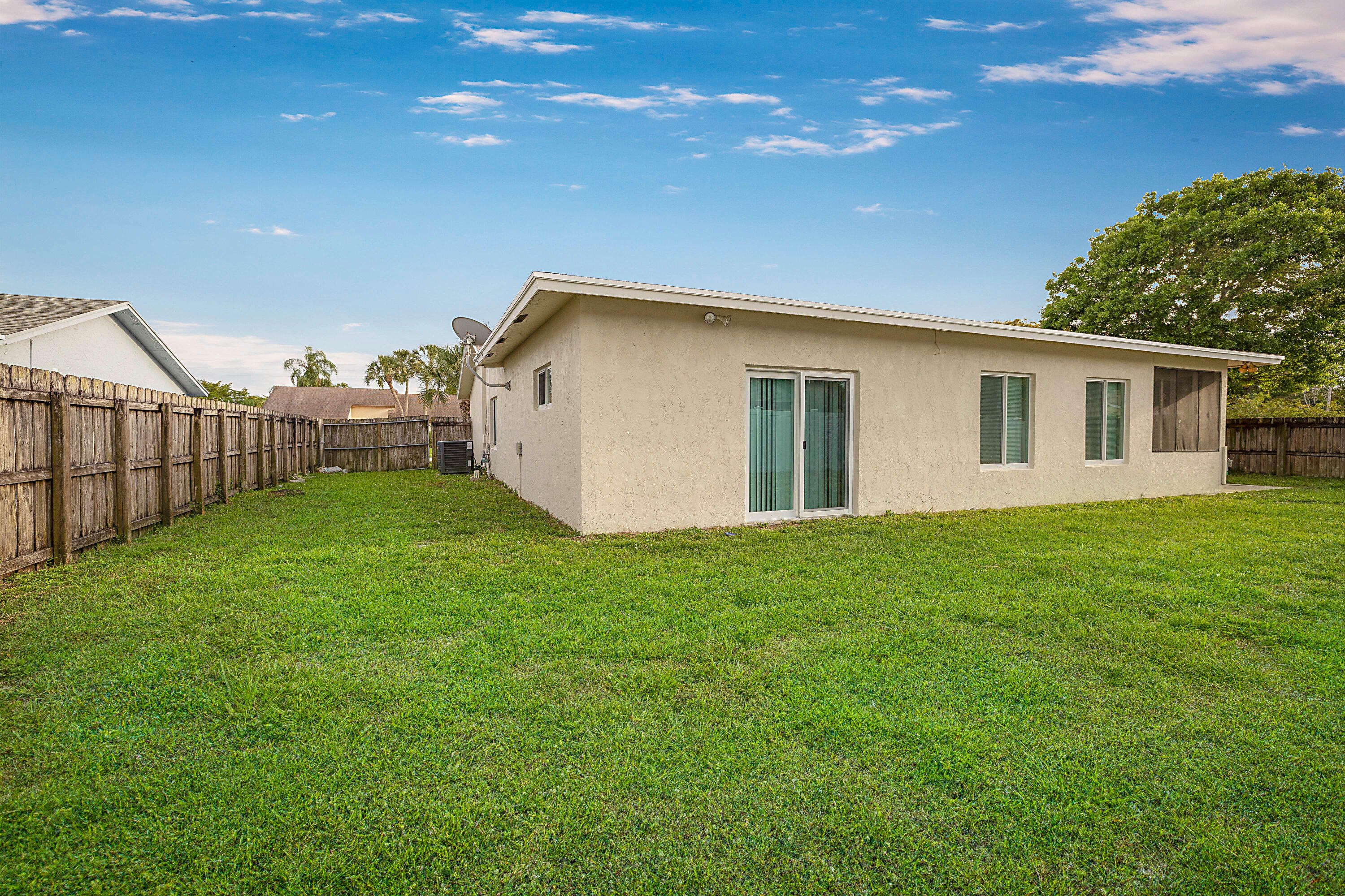AMERICAN HOMES AT BOCA RATON 7 - Residential Lease