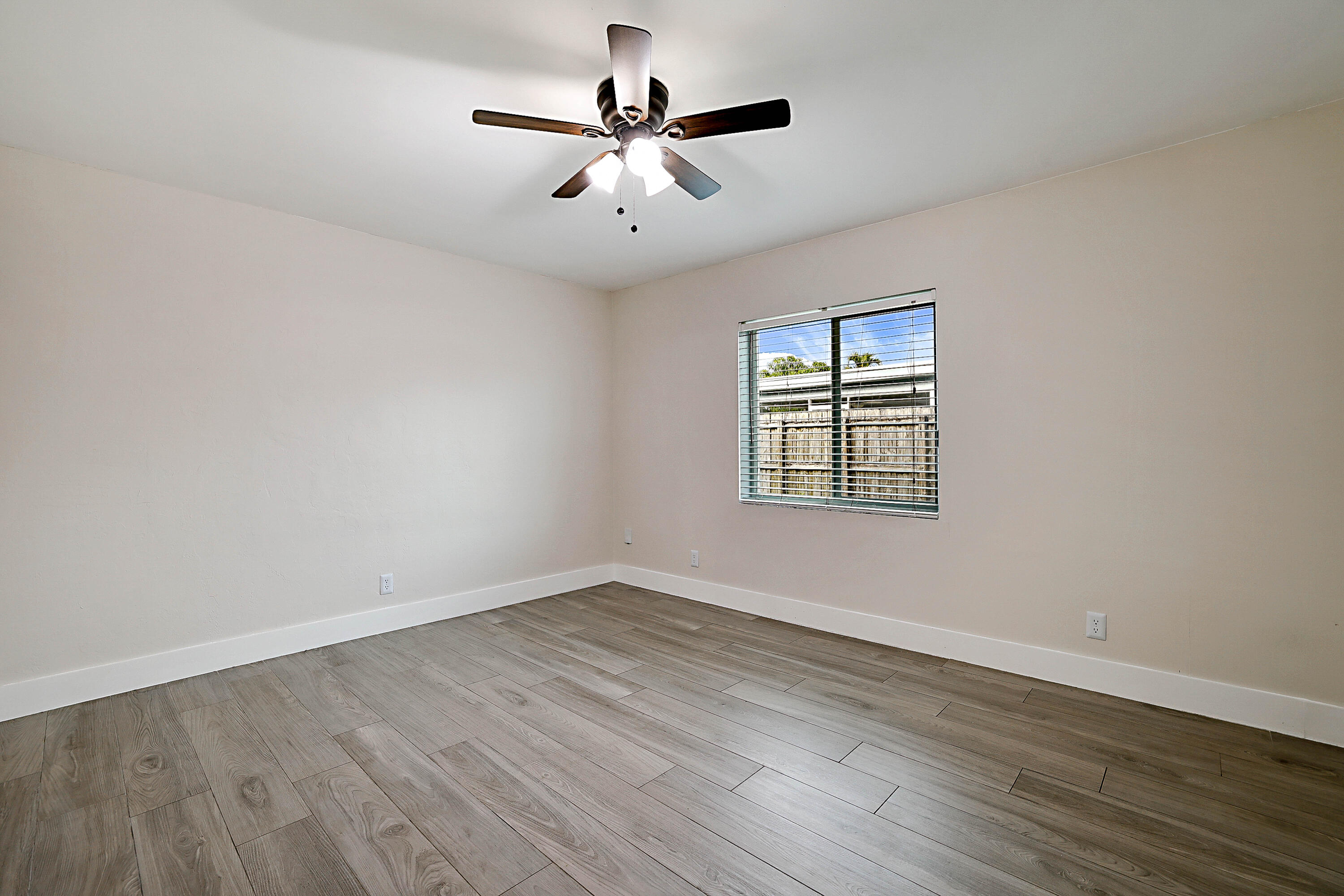 AMERICAN HOMES AT BOCA RATON 7 - Residential Lease