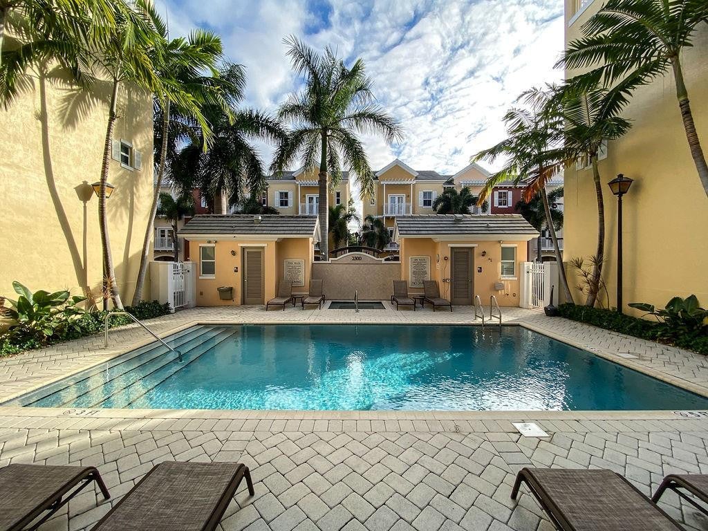 Photo of 2322 Vintage Drive, Lighthouse Point, FL 33064 (MLS # B26057499)