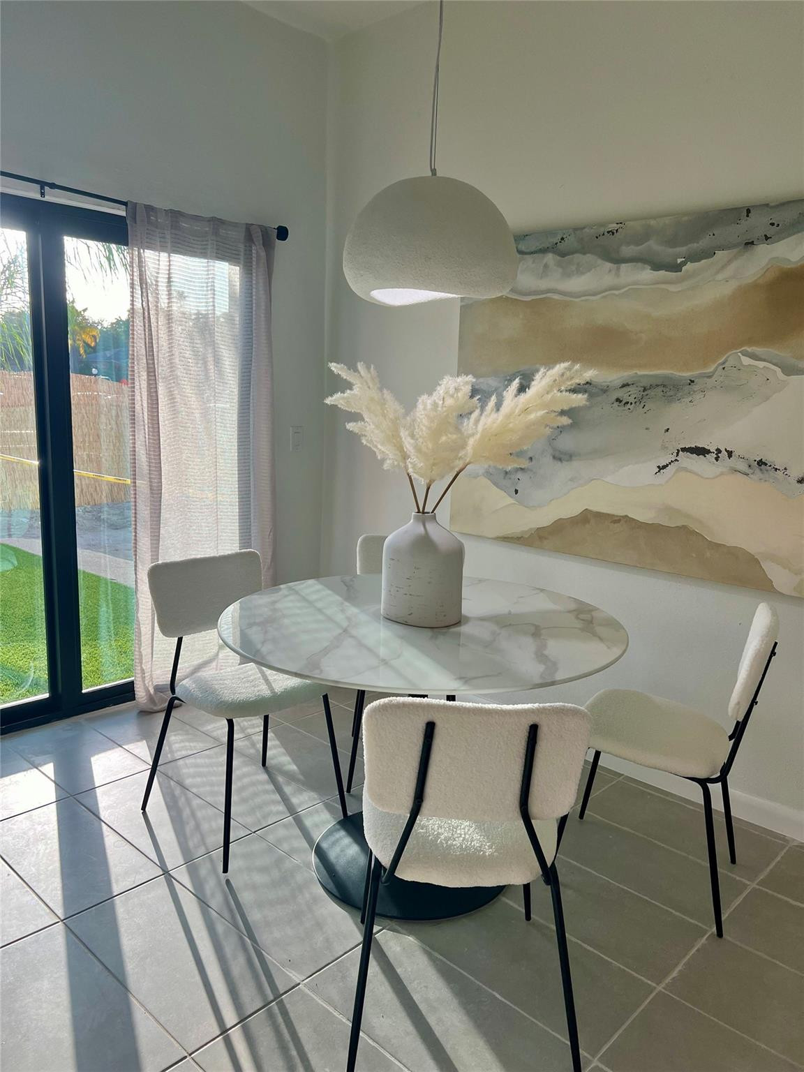 HOLLYWOOD LITTLE RANCHES - Residential Lease