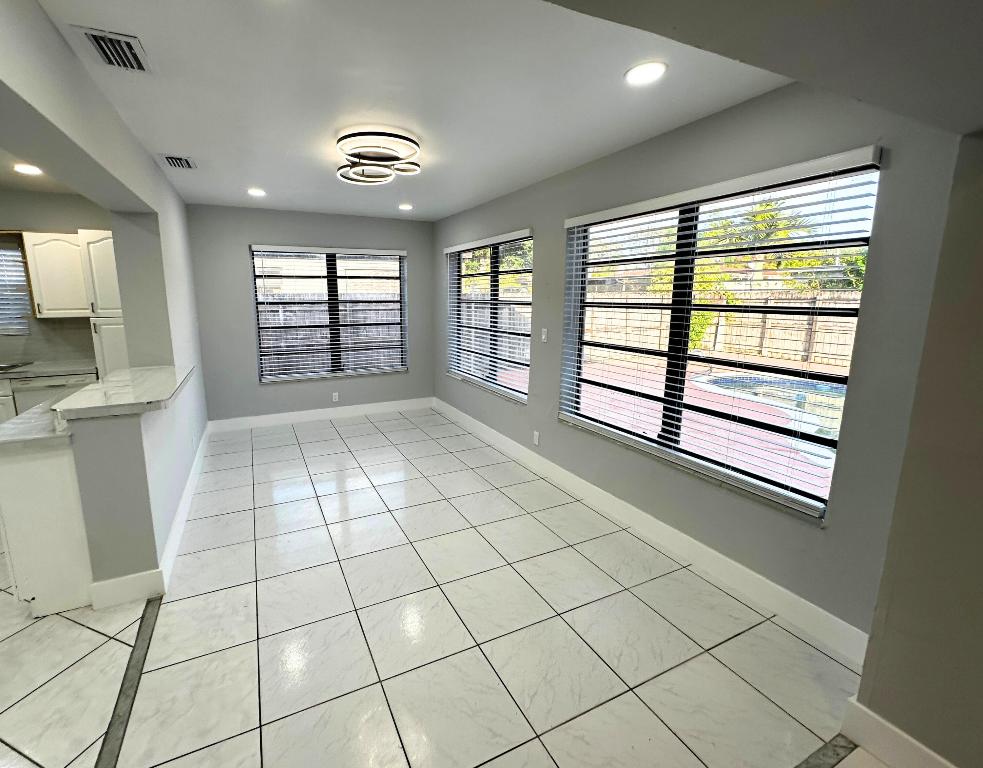 MIRAMAR SEC 5 - Residential Lease