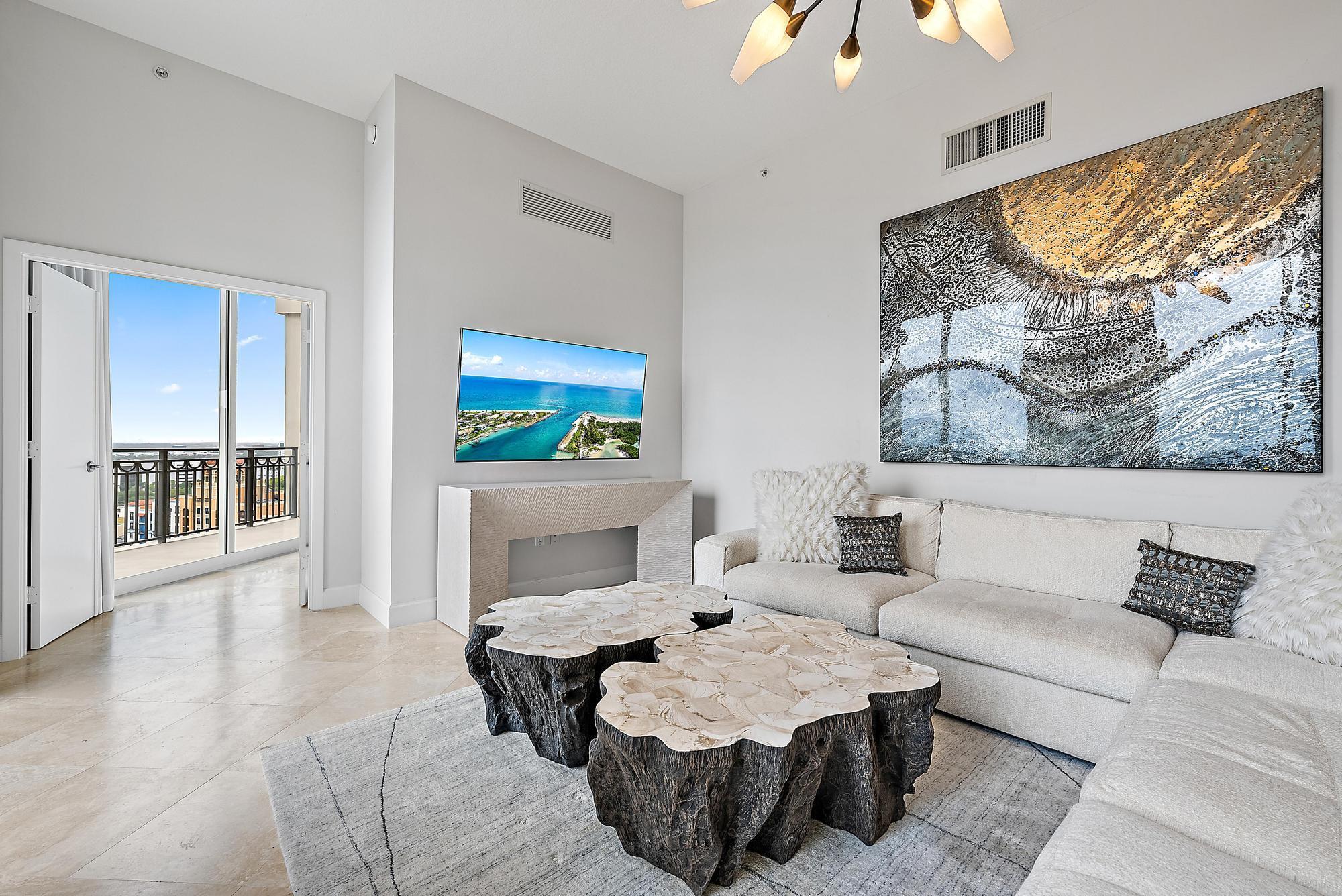 CITYPLACE SOUTH TOWER CON - Residential Lease