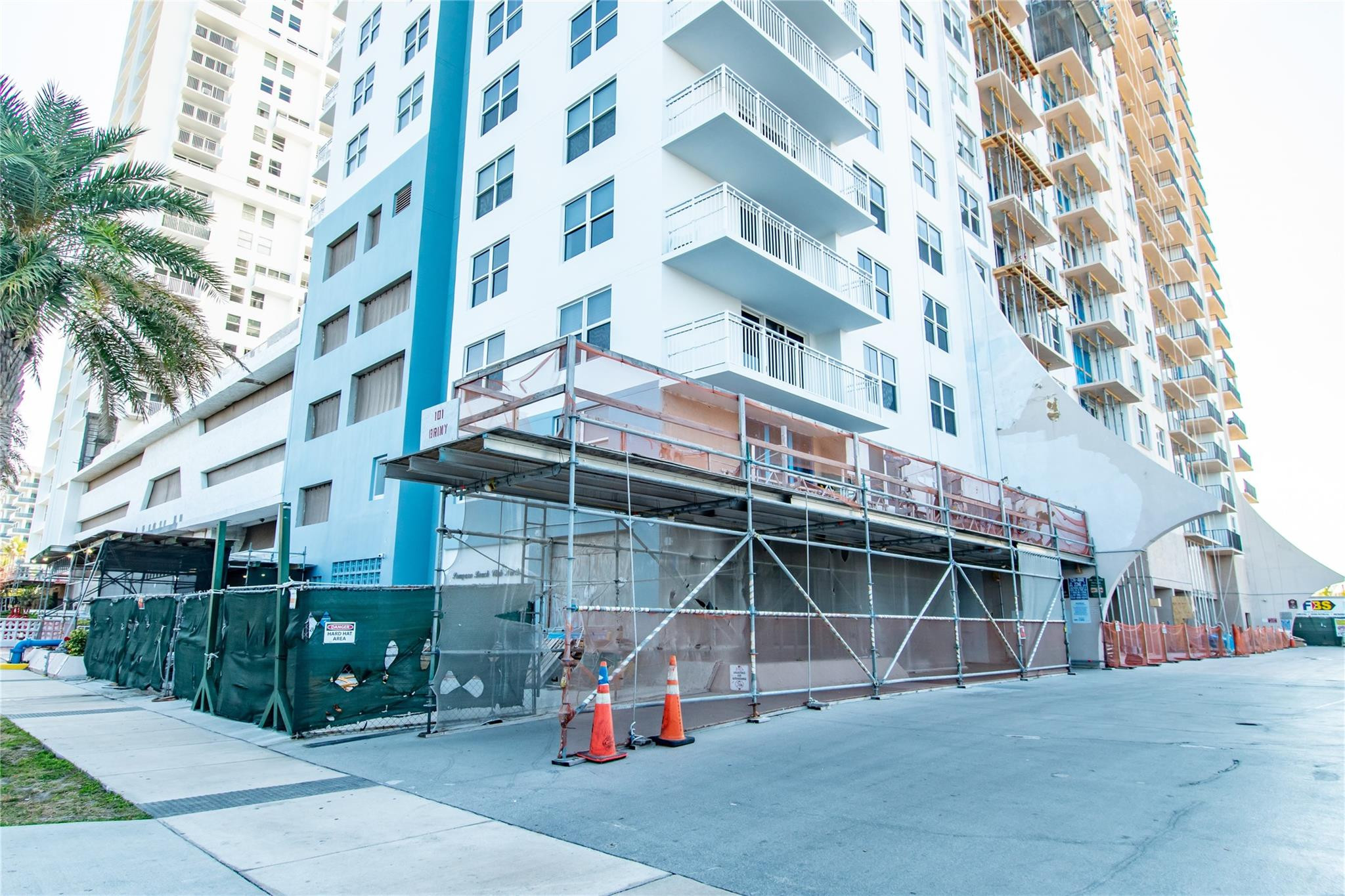 Pompano Beach Club North - Residential Lease