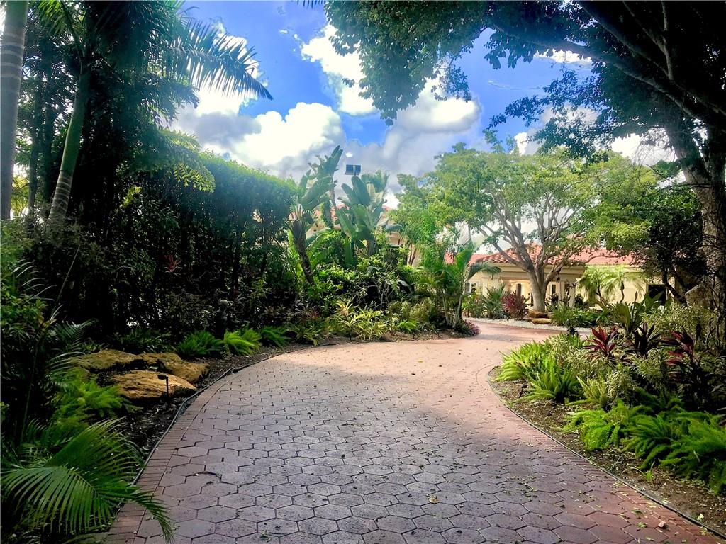 Merritt Isle 45-38 B - Residential