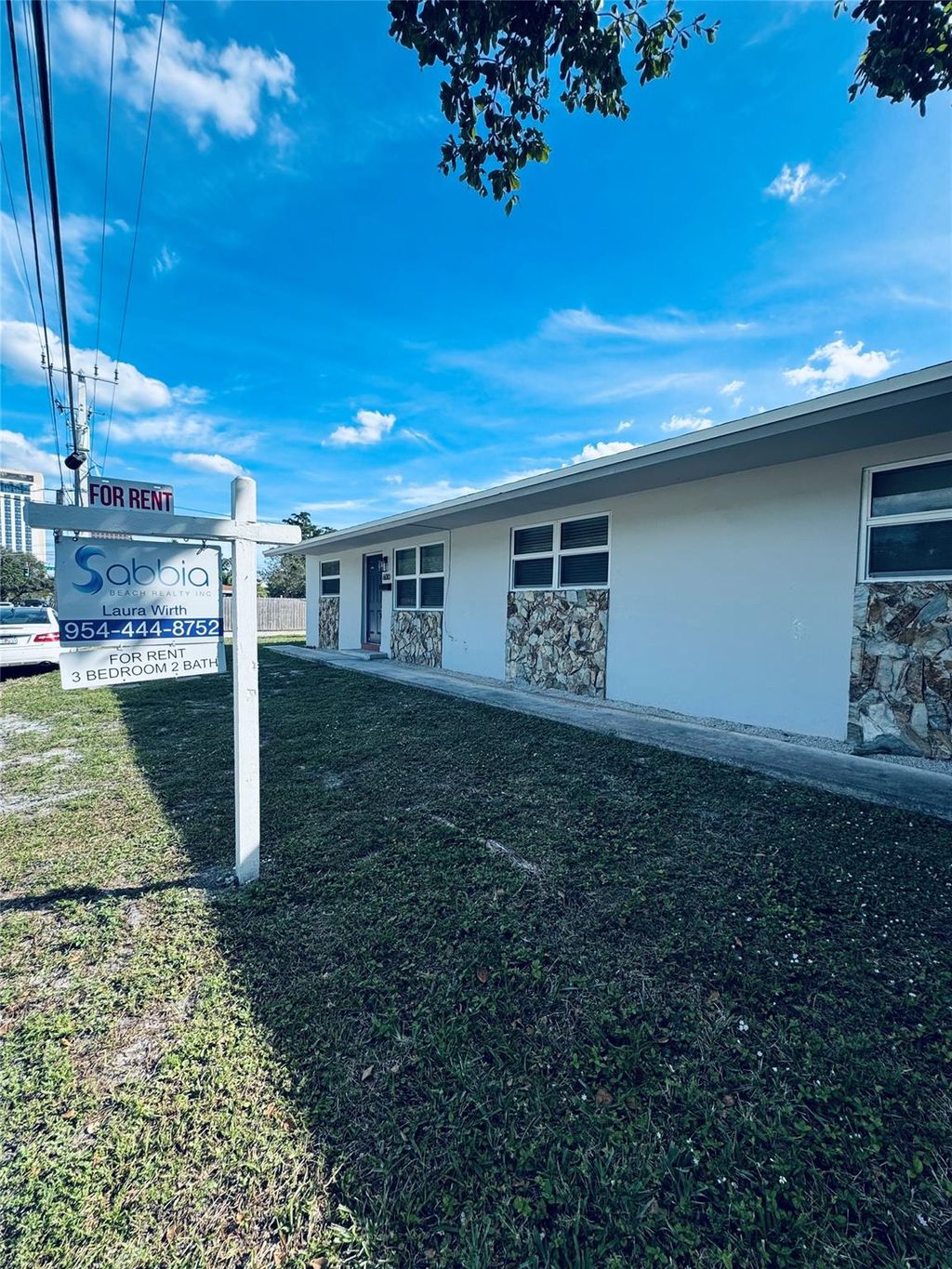 Photo of 600 SW 5th Avenue, Fort Lauderdale, FL 33315 (MLS # F10478526)