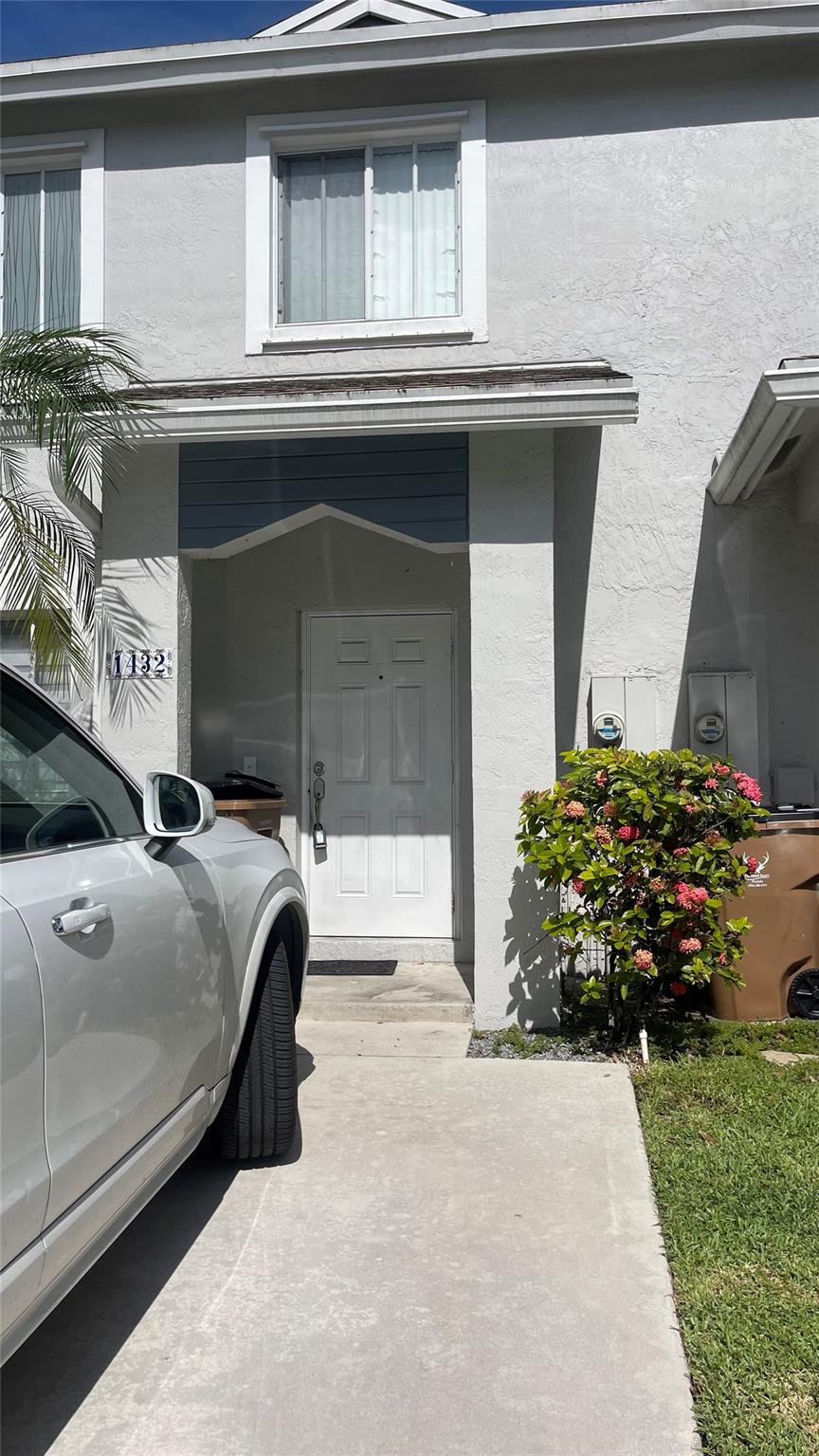 1432 SW 47 Ave 1432