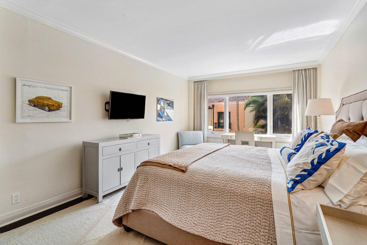 250 Bradley Place 309