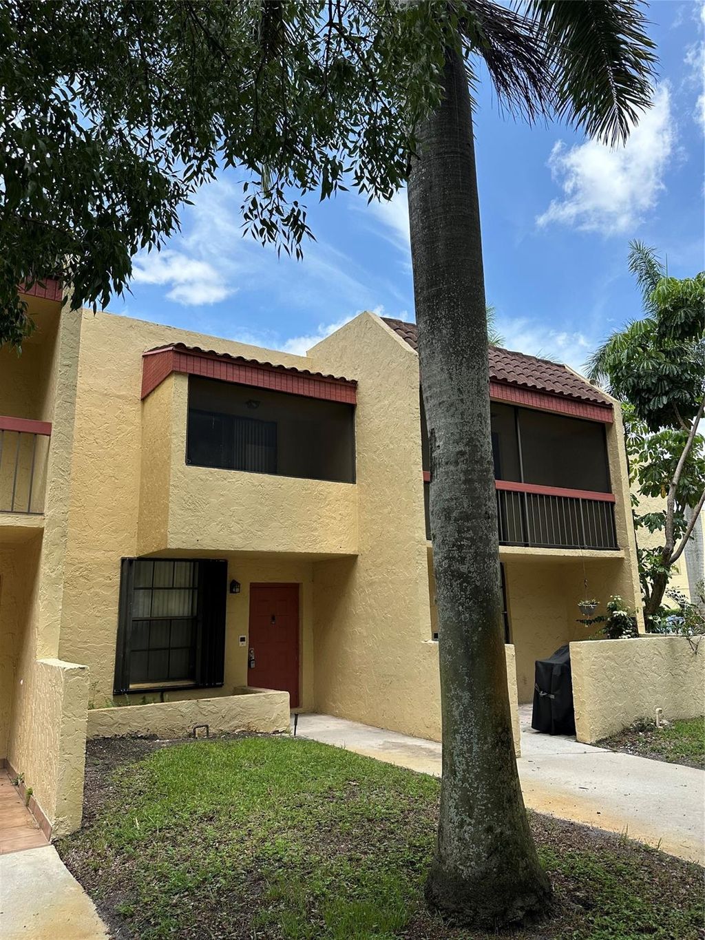 Photo of 745 SE 1st Way, Deerfield Beach, FL 33441 (MLS # F10512054)