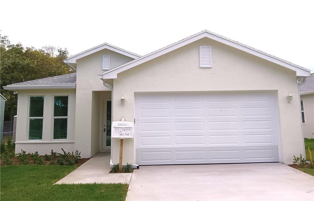 Photo of 344 SW 4th Ave, Delray Beach, FL 33444 (MLS # F10381916)