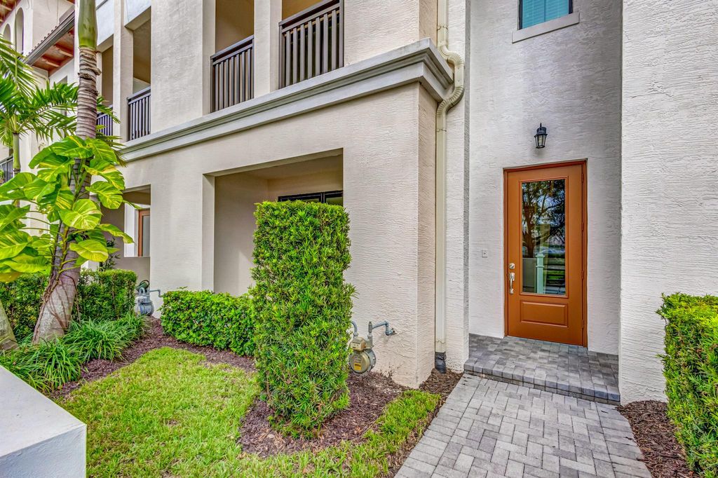 Photo of 13368 Alton Road, Palm Beach Gardens, FL 33418 (MLS # R10945508)