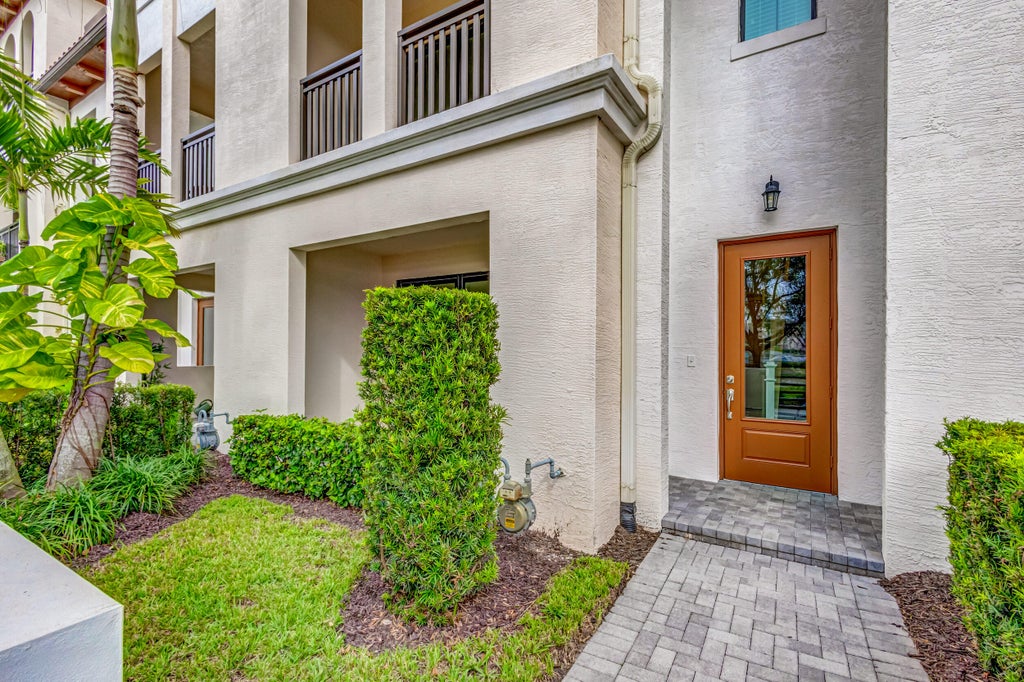 Photo of 13368 Alton Road, Palm Beach Gardens, FL 33418 (MLS # R10945508)