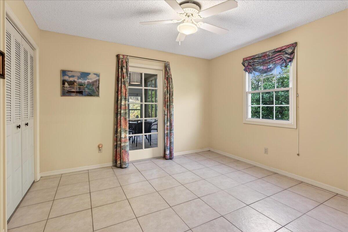 FORT PIERCE SHORES UNIT 5 REPLAT - Residential