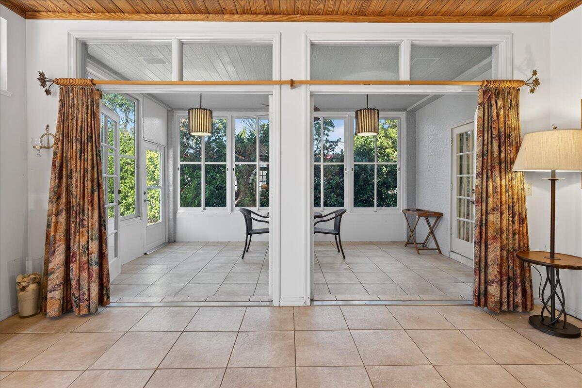 FORT PIERCE SHORES UNIT 5 REPLAT - Residential