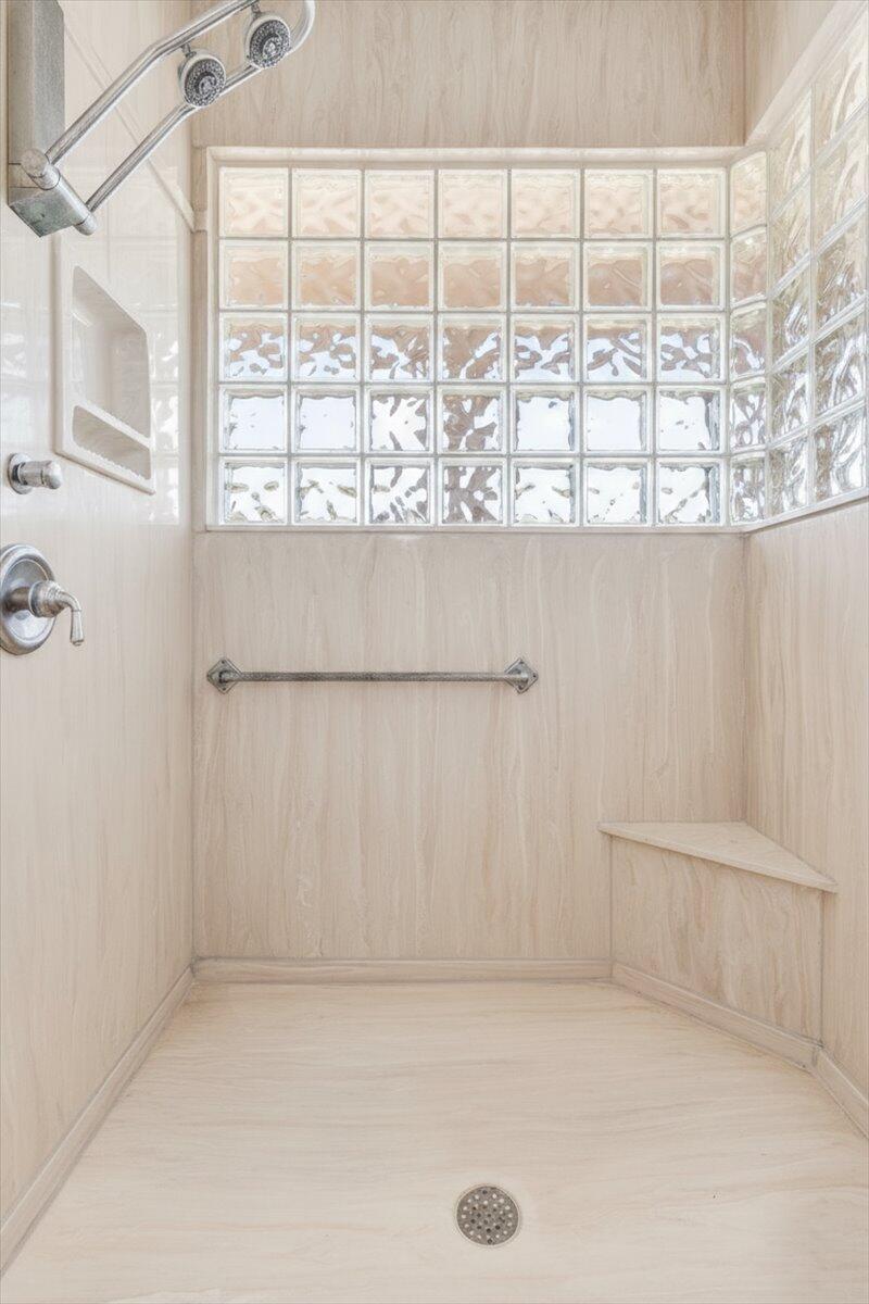 FORT PIERCE SHORES UNIT 5 REPLAT - Residential