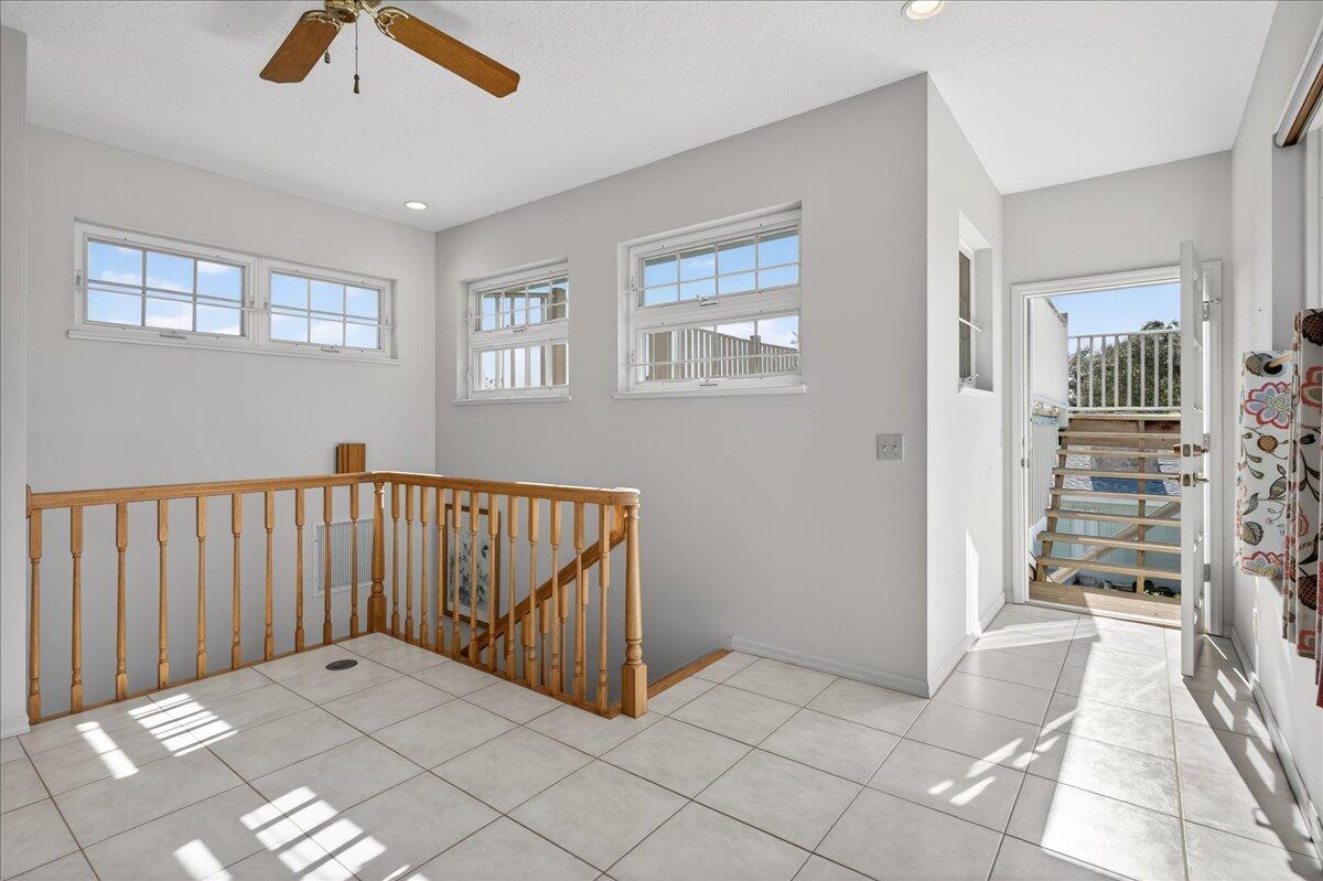 FORT PIERCE SHORES UNIT 5 REPLAT - Residential