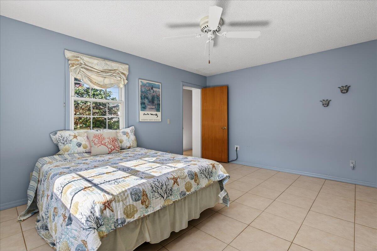 FORT PIERCE SHORES UNIT 5 REPLAT - Residential