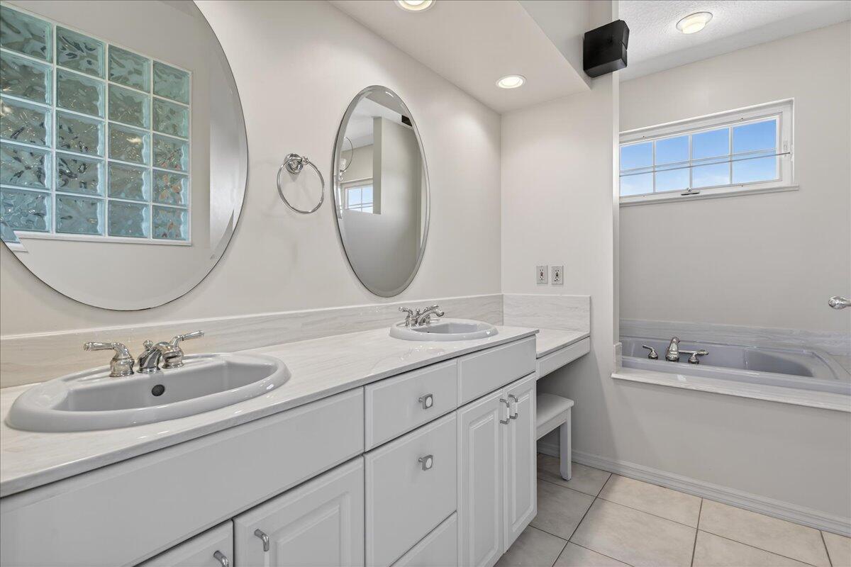 FORT PIERCE SHORES UNIT 5 REPLAT - Residential