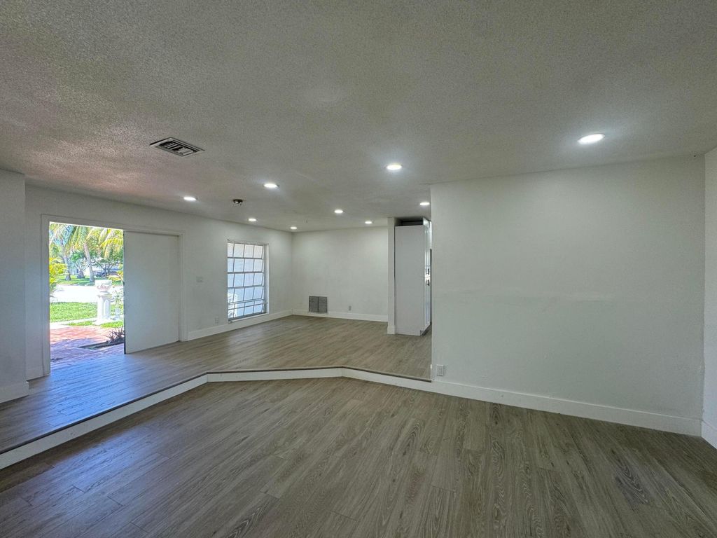 Photo of 6260 SW 6th Street, Margate, FL 33068 (MLS # B26020357)