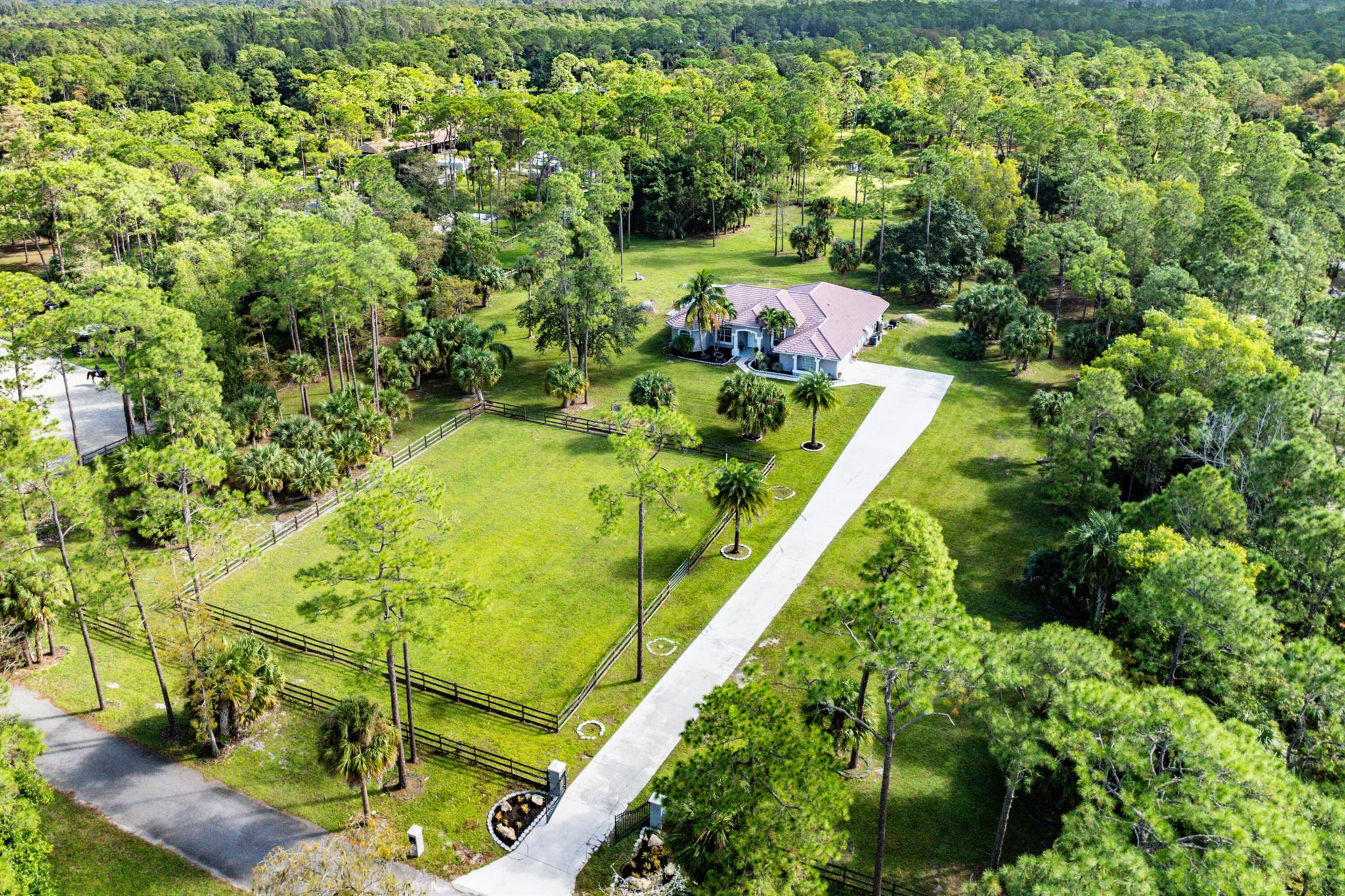 2796 Fawn Drive