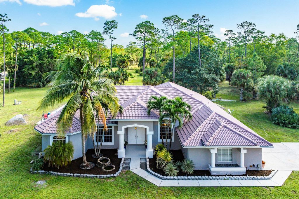 Photo of 2796 Fawn Drive, Loxahatchee, FL 33470 (MLS # R11107510)