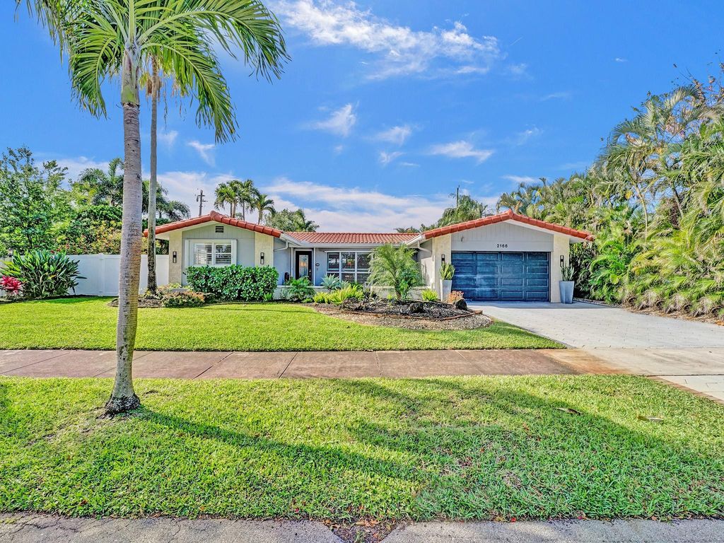 Photo of 2166 NE 57th St, Fort Lauderdale, FL 33308 (MLS # F10430542)