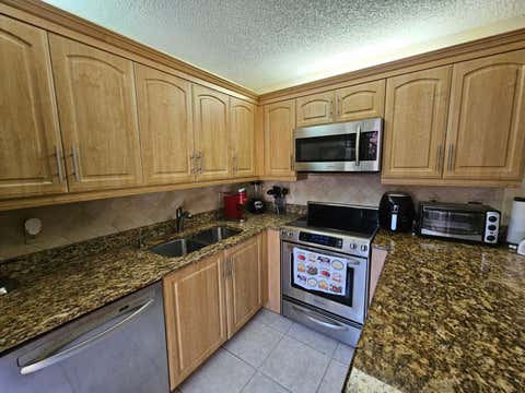 Tiny photo for 9982 NW 6th Court, Plantation, FL 33324 (MLS # B26025721)
