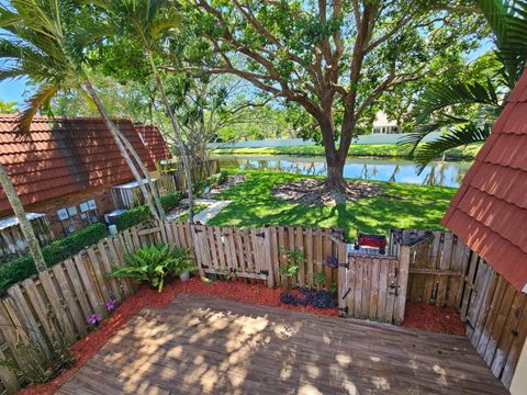 Tiny photo for 9982 NW 6th Court, Plantation, FL 33324 (MLS # B26025721)