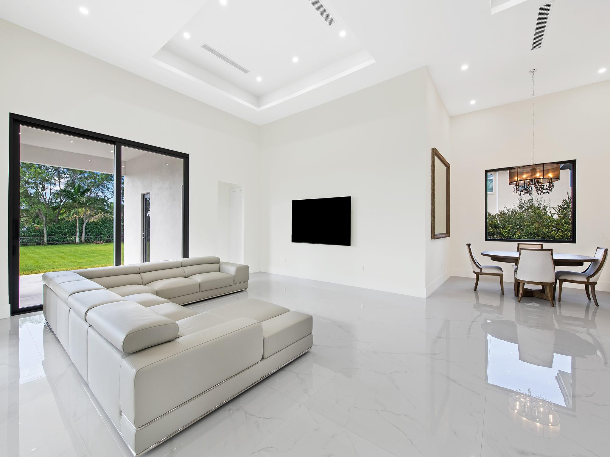 PINE MEADOW ESTATES - Residential