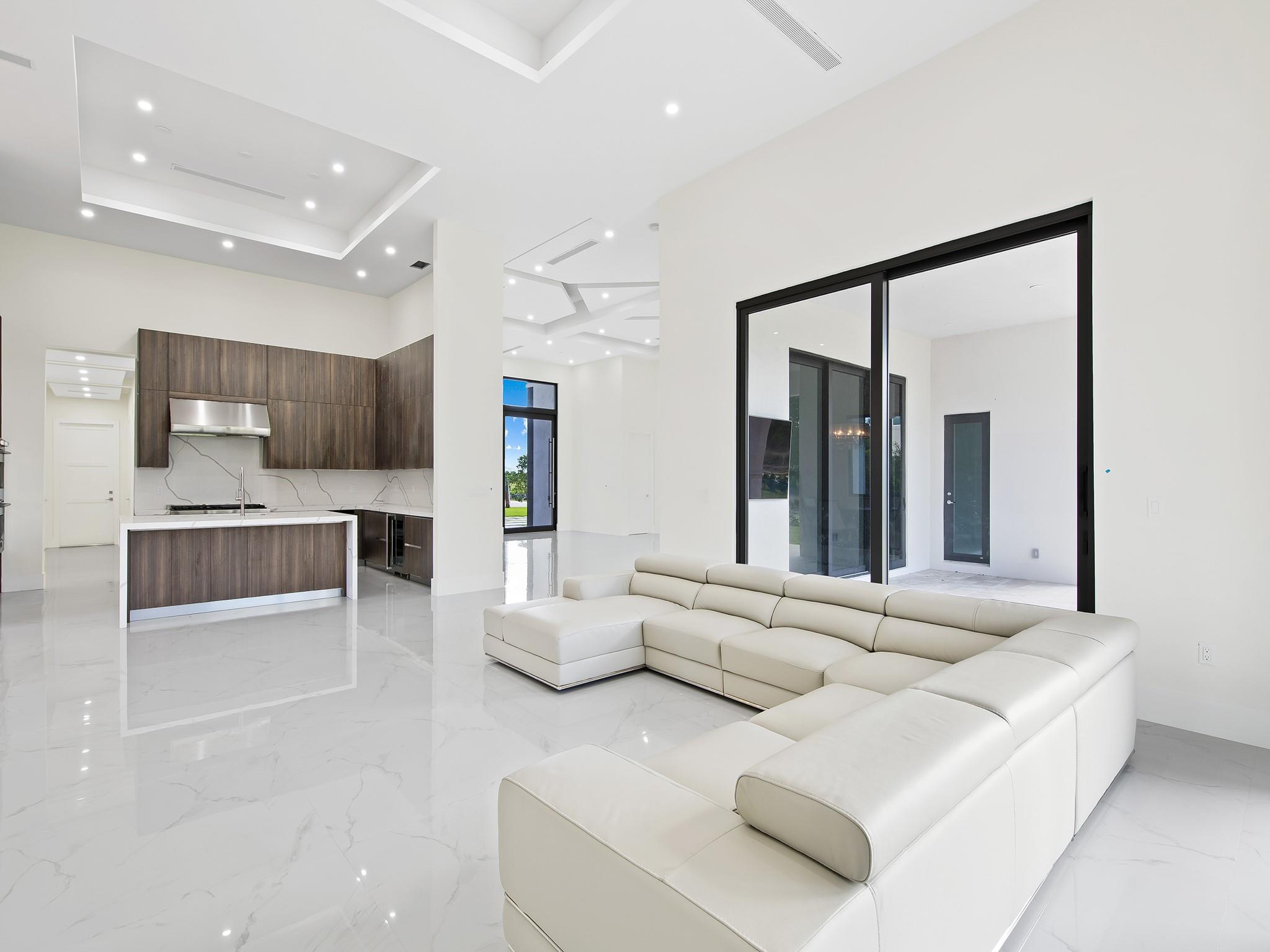 PINE MEADOW ESTATES - Residential