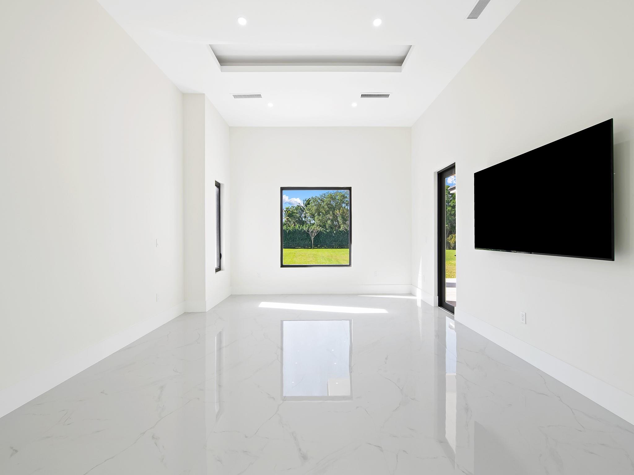 PINE MEADOW ESTATES - Residential