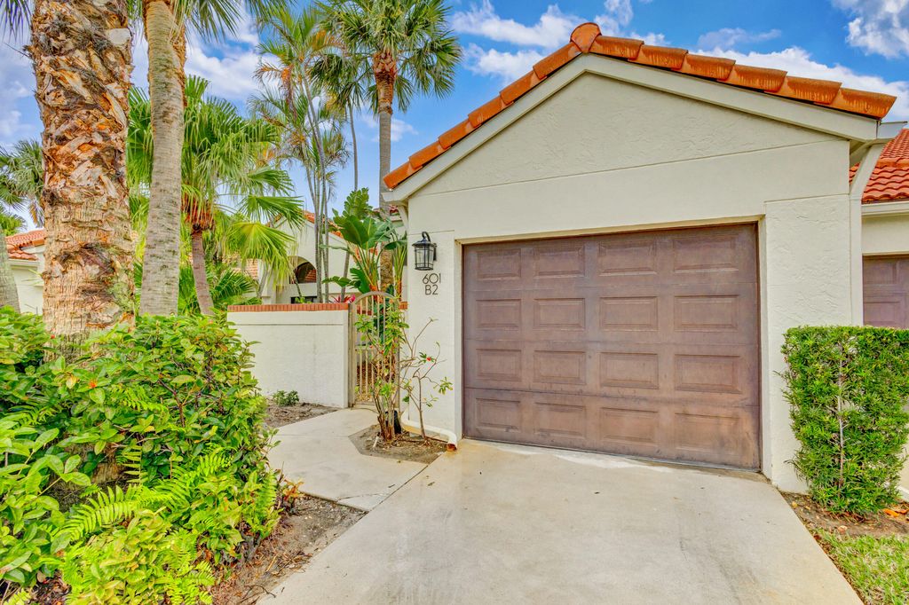 Photo of 601 Sea Oats Drive #B2, Juno Beach, FL 33408 (MLS # R11053933)