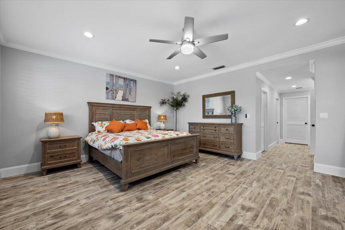 BREAKERS WEST - Residential