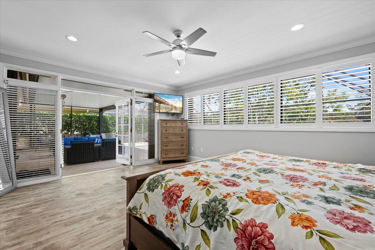 BREAKERS WEST - Residential
