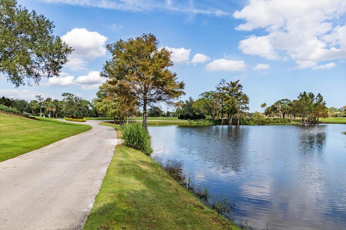 BREAKERS WEST - Residential