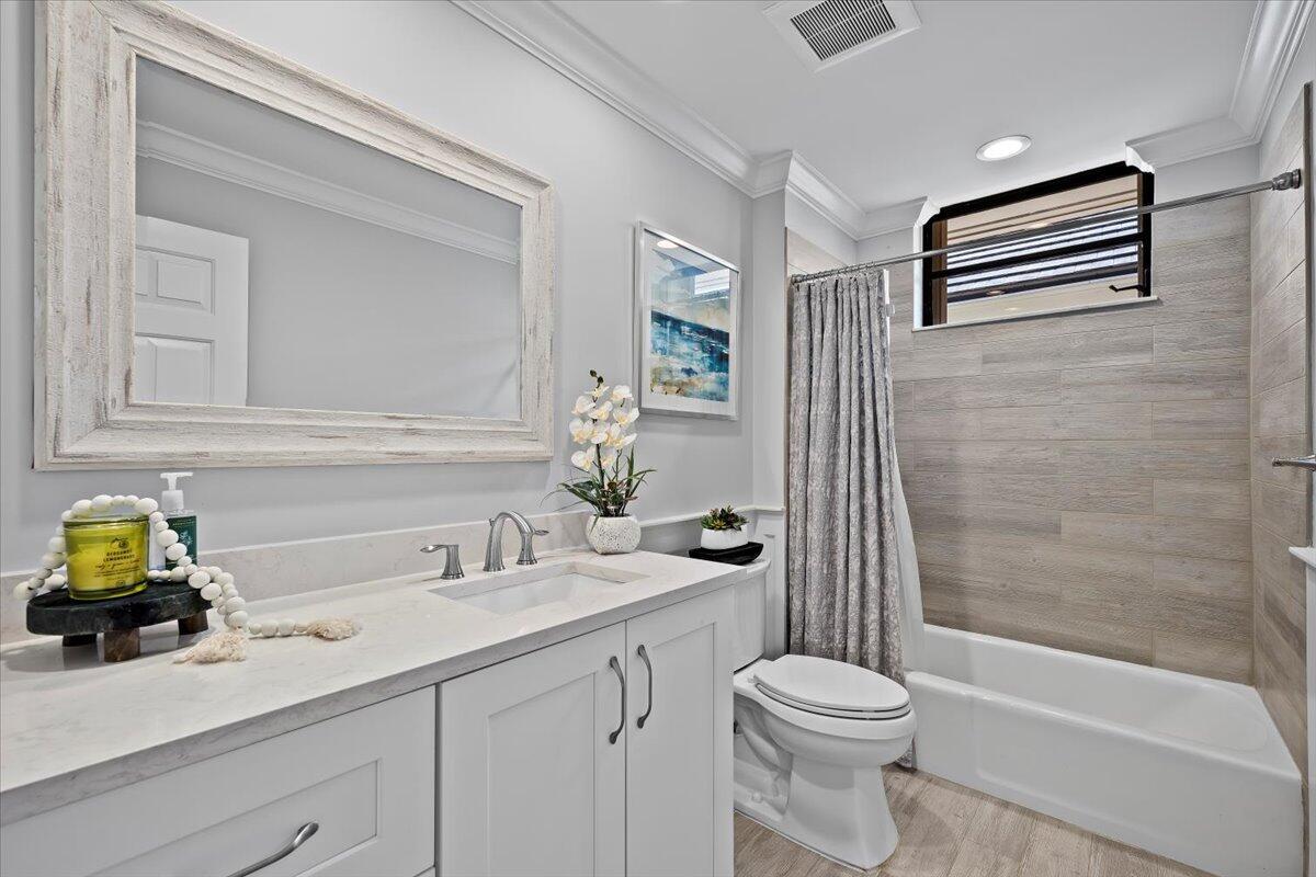 BREAKERS WEST - Residential