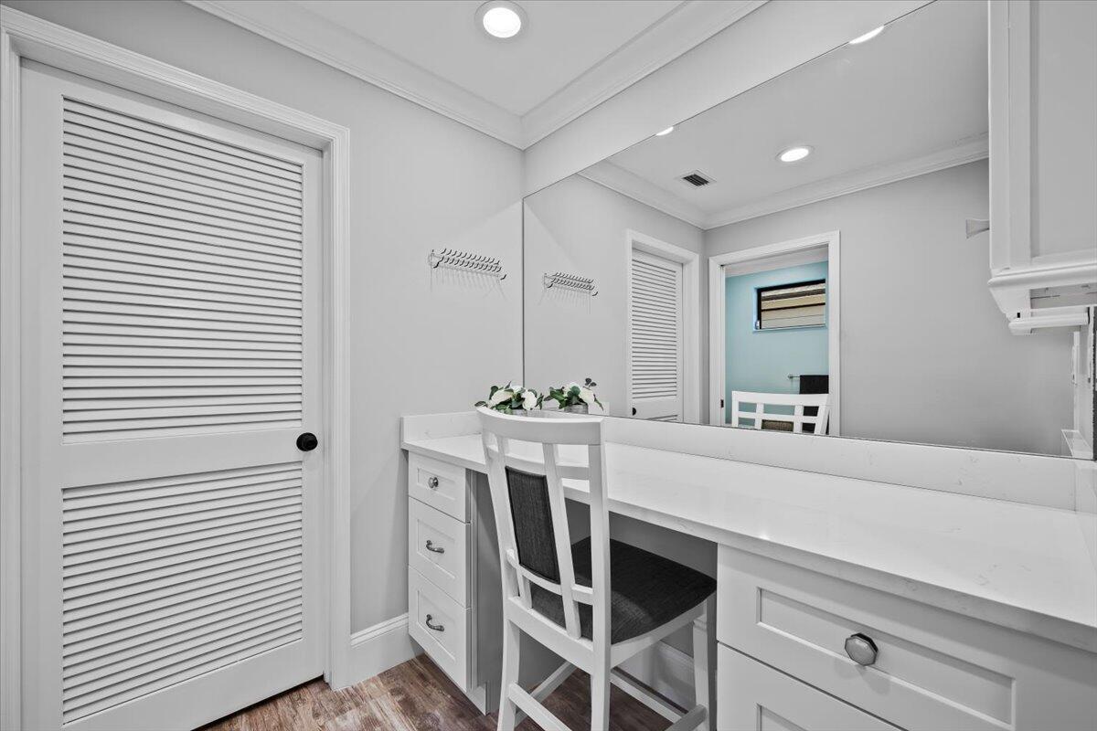BREAKERS WEST - Residential