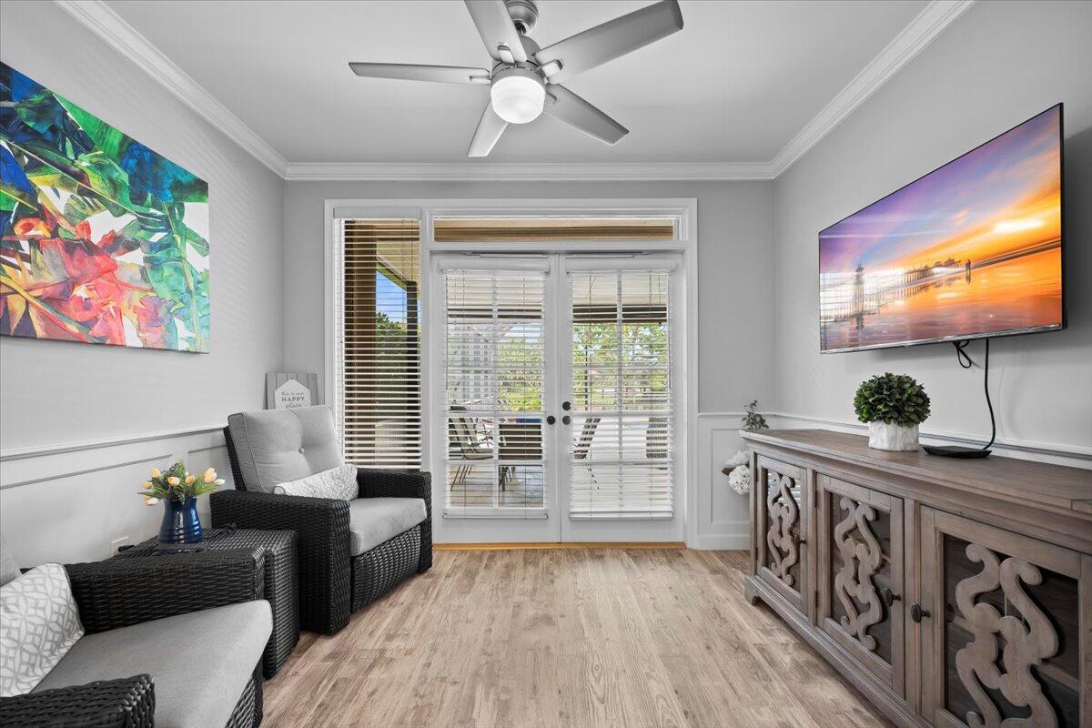 BREAKERS WEST - Residential