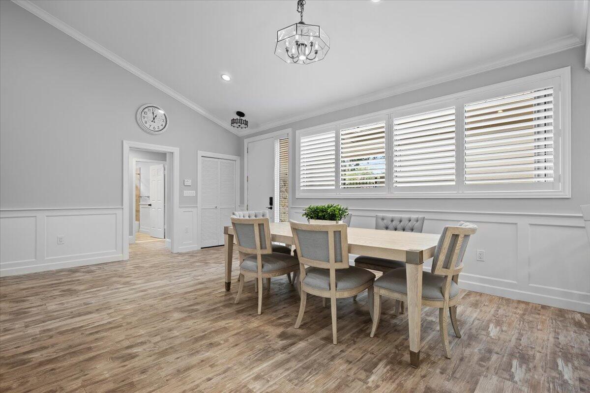 BREAKERS WEST - Residential