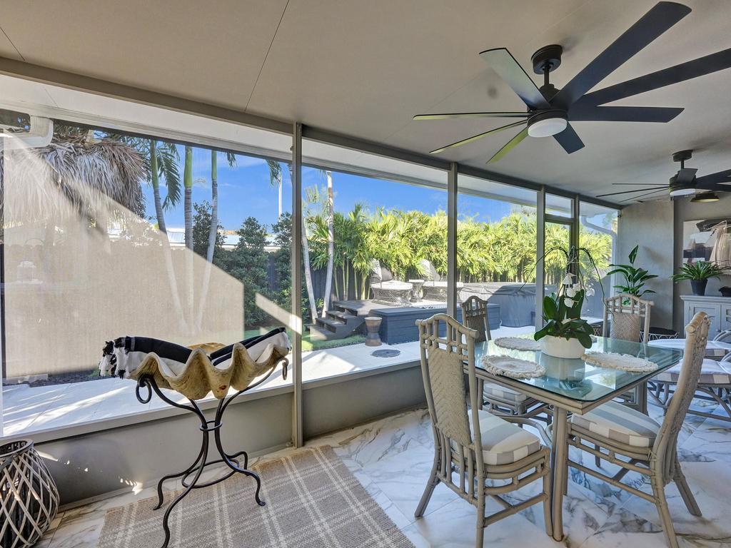 LAKE COVE IN - Residential Lease