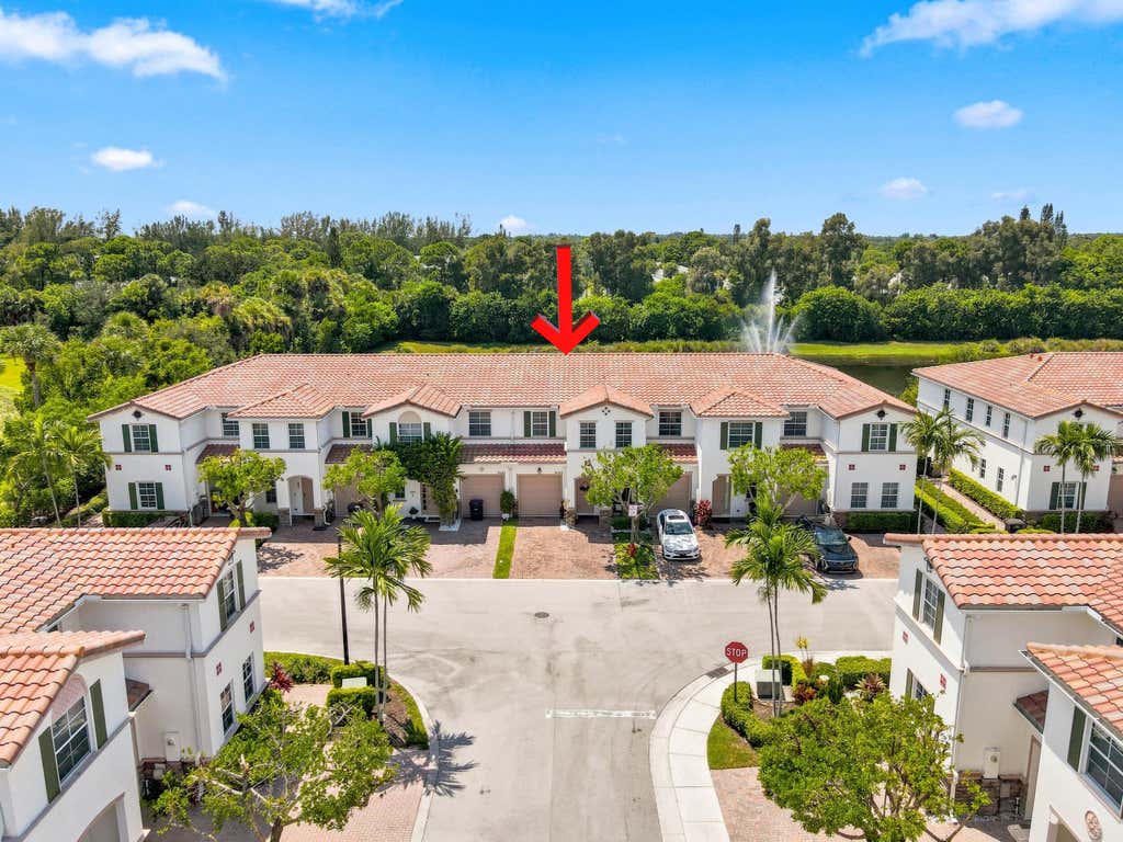 Photo of 4585 Tara Cove Way, West Palm Beach, FL 33417 (MLS # B26066740)