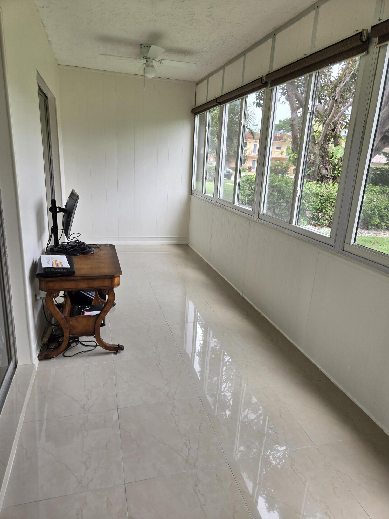 OXFORD CONDO - Residential
