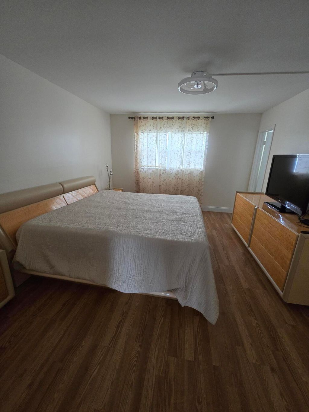 Photo of 103 Oxford 400, West Palm Beach, FL 33417 (MLS # B26025302)
